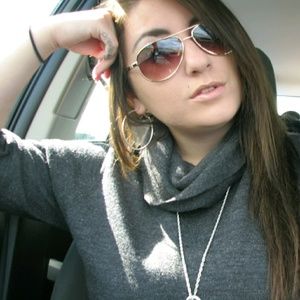 Meet your Posher, Gretchen